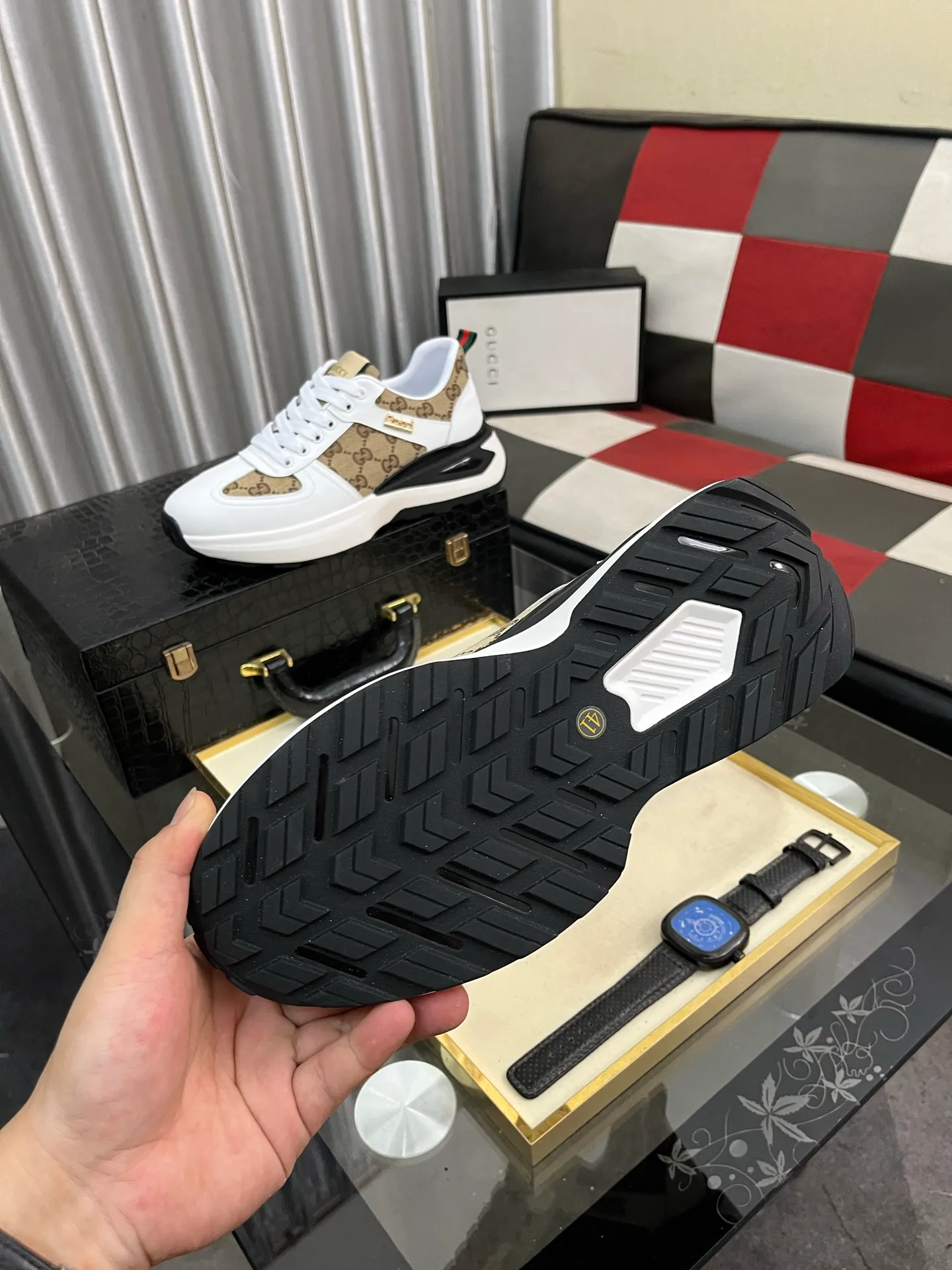 Men's Men's Shoes💰458⌚️⌚️[GUCCI] Gucci men's casual shoes are absolutely popular🔥The ultimate matching item for trendy men! The charm of super texture is irresistible, the main recommendation, the flower leather color is bright! The upper is made of high-quality brand printed fabric with cowhide, breathable leather lining and wear-resistant rubber sole, noble and elegant! Extremely comfortable🎁🎁You can be as handsome as you want💪 38-444️⃣colors available